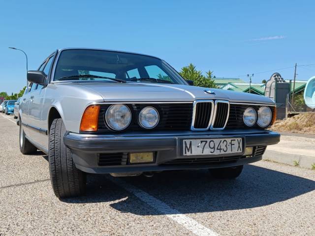 BMW 745i