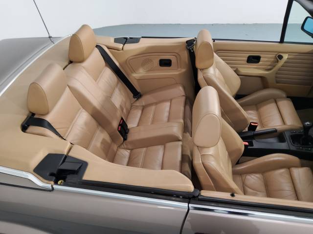 BMW 325i
