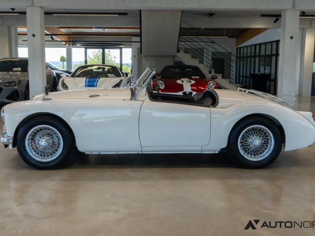 MG MGA 1600