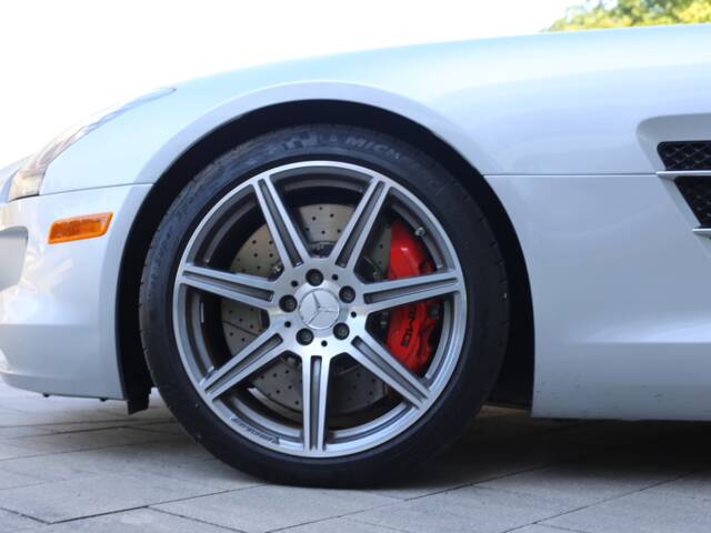 Mercedes-Benz SLS AMG Roadster