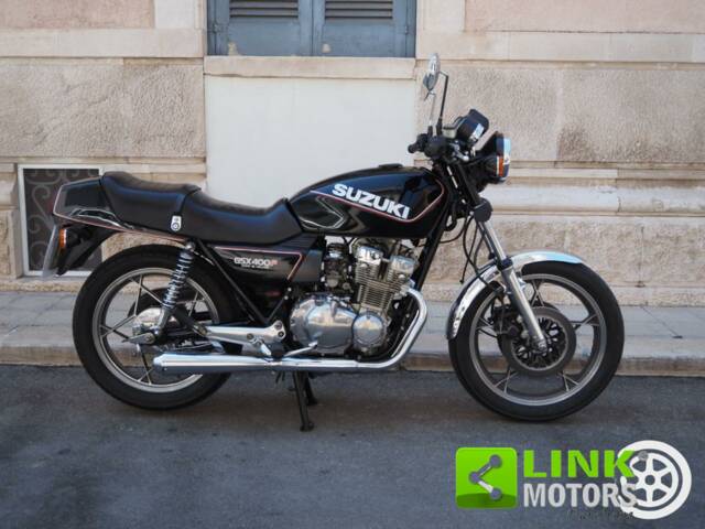 Suzuki GSX 400 F Katana