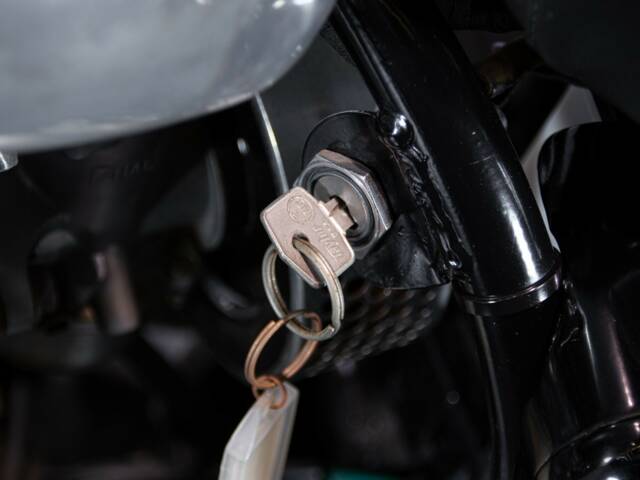 BSA B 44 Victor Grand Prix