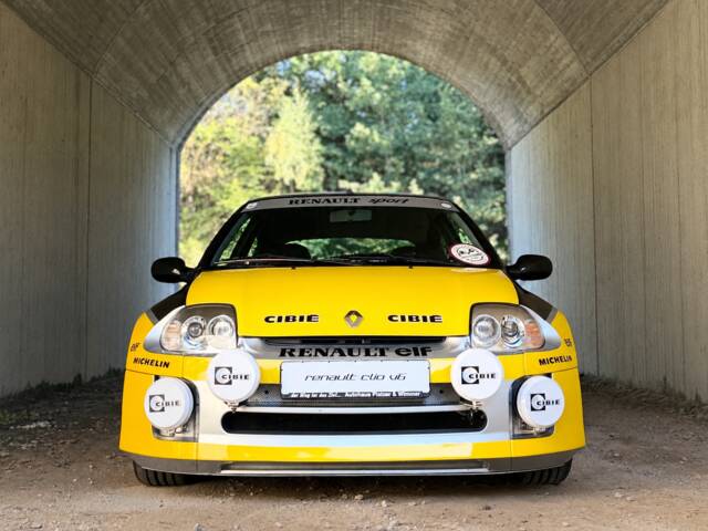 Renault Clio II V6