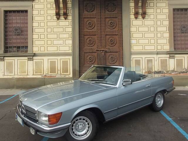 Image 1/22 of Mercedes-Benz 500 SL (1985)