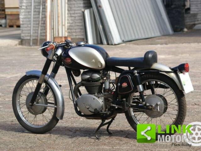 Imagen 1/10 de Mondial DUMMY (1955)