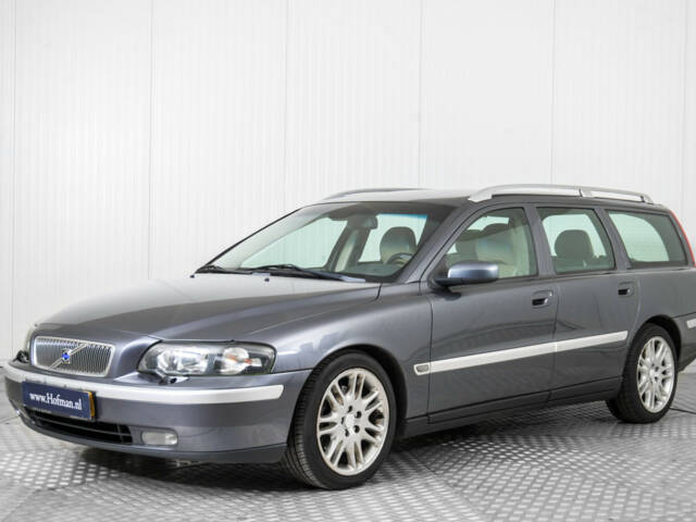 Imagen 1/50 de Volvo V 70 2.5T (2003)