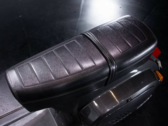 Piaggio Vespa PK 125