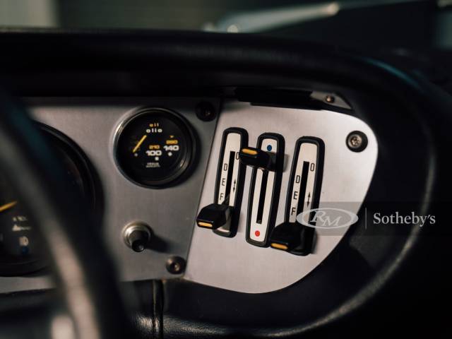 Ferrari Dino 308 GT4