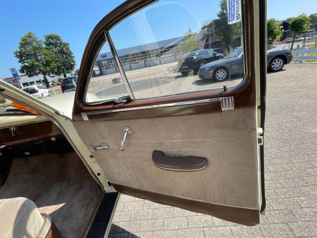 Packard Deluxe Eight Club Sedan