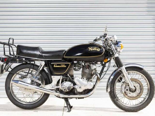 Norton Commando 750