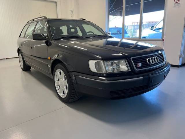 Image 1/9 de Audi 100 S4 Avant quattro (1993)