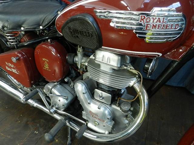royal enfield clipper 250