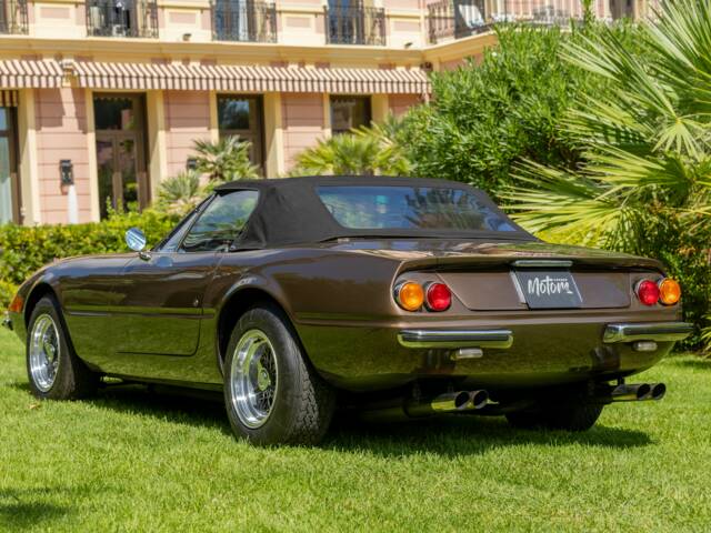 Ferrari 365 GTB/4 Spyder
