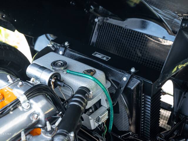 Jaguar E-Type 3.8 Flat Floor
