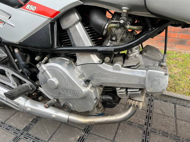 Cagiva Alazzurra 650