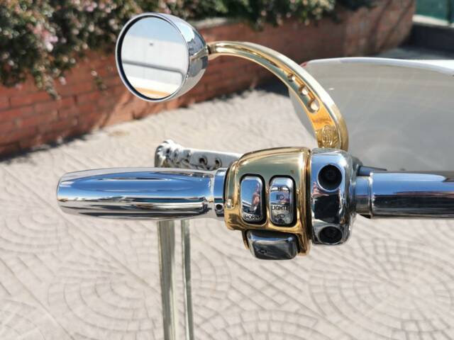 Harley-Davidson FLSTN Softail Deluxe