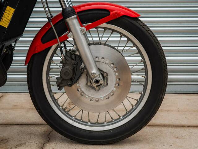 Yamaha TZ 750