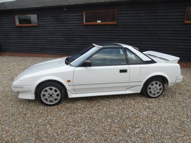 Bild 1/22 von Toyota MR2 (1988)
