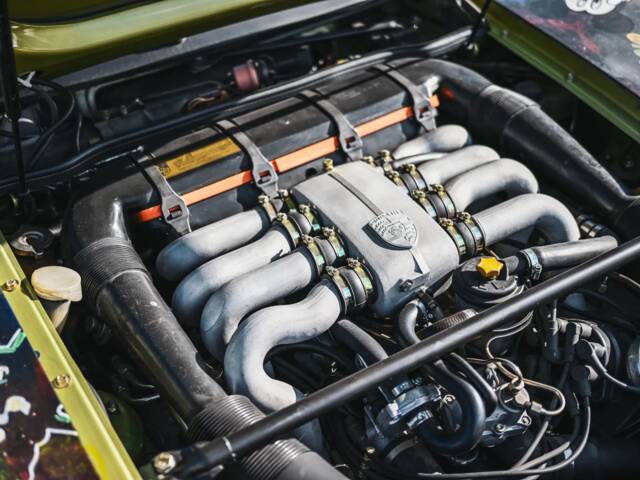 Porsche 928