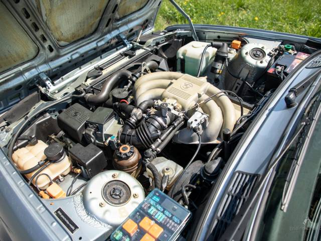 BMW 325i