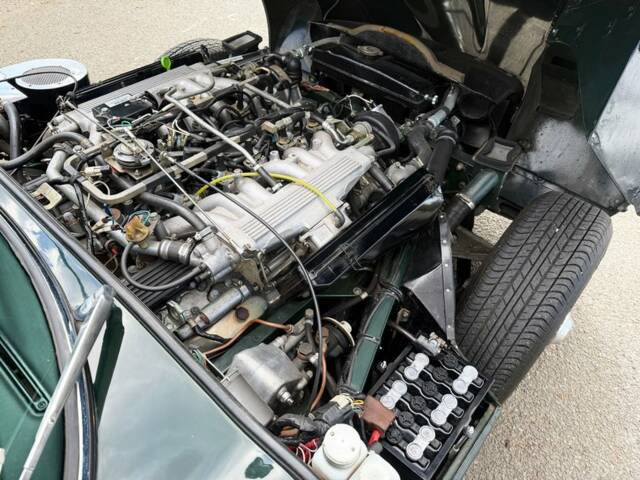 Jaguar E-Type V12 (2+2)