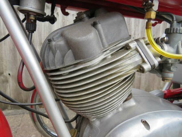 Moto Guzzi Stornello 125