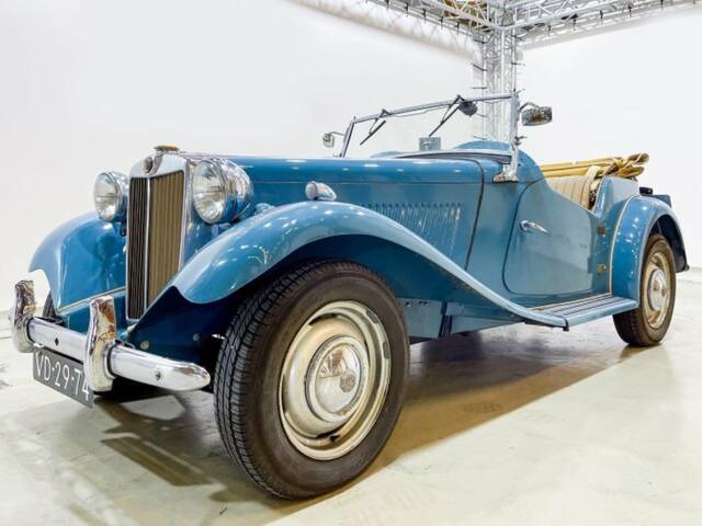 Image 1/7 of MG TD (1950)