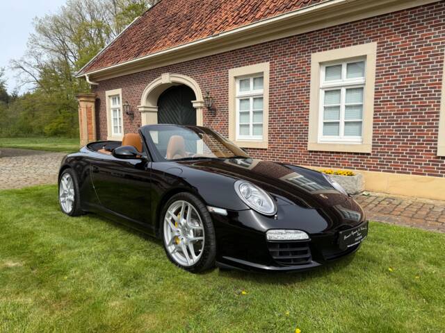 Porsche 911 Carrera