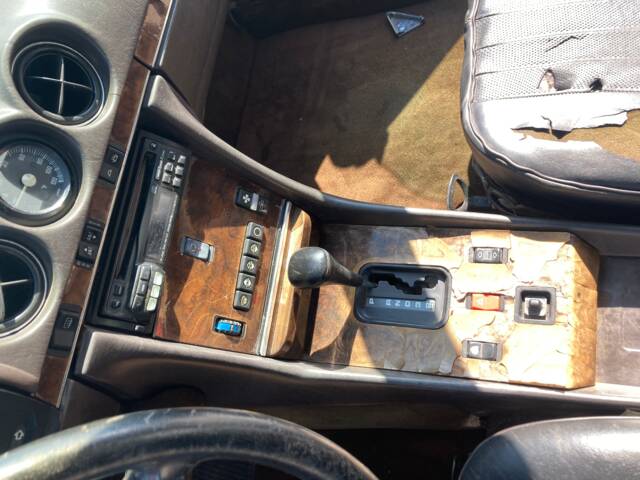Mercedes-Benz 560 SL