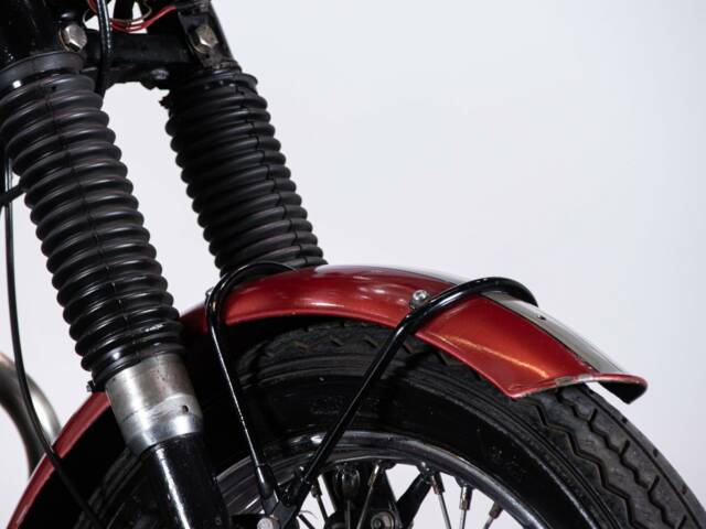 Triumph T 100 Daytona