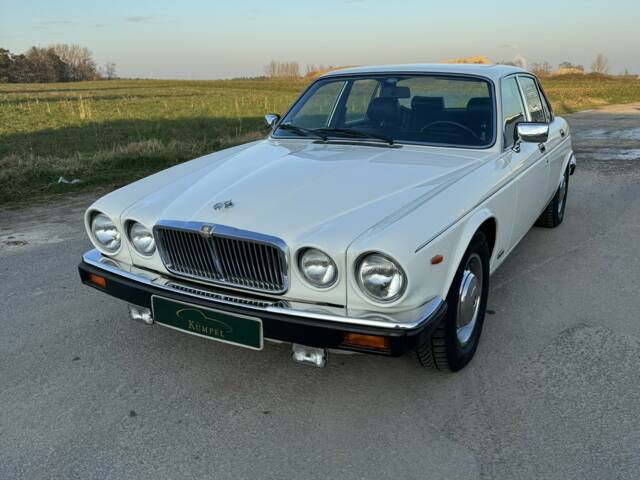 Jaguar Sovereign H.E. V12