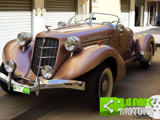 Bild 1/4 von Auburn 851 Supercharged Roadster (1974)