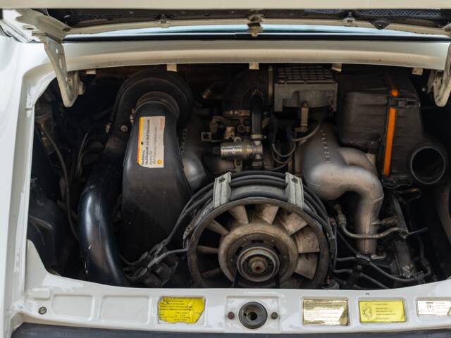 Porsche 911 Carrera 3.2 (WTL)