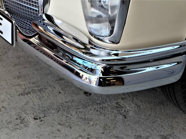 Mercedes-Benz 300 SE