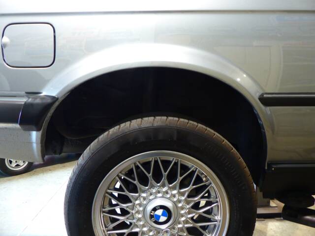 BMW 325i