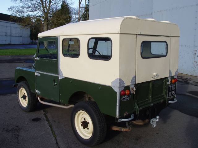 Land Rover 86