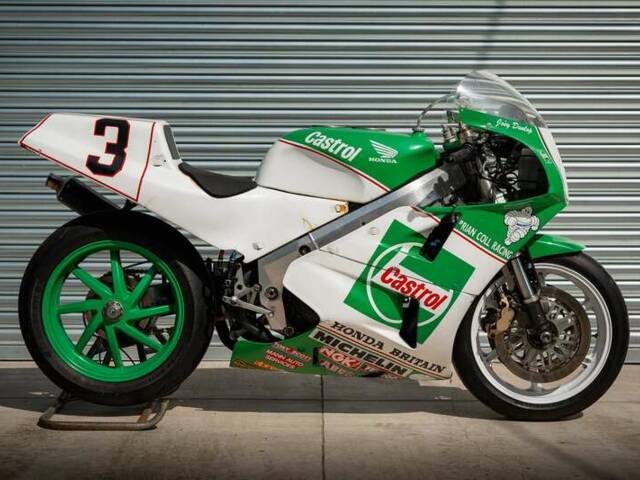 Honda VFR 750R RC 30