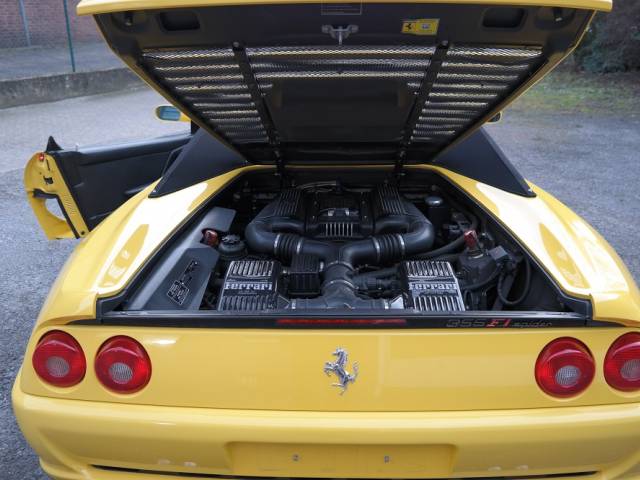 Ferrari F 355 Spider