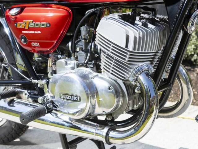 Suzuki GT 500