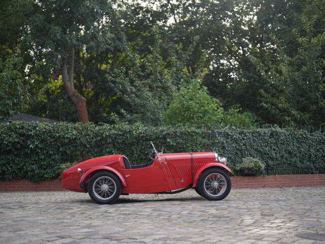 Singer 9 Sports