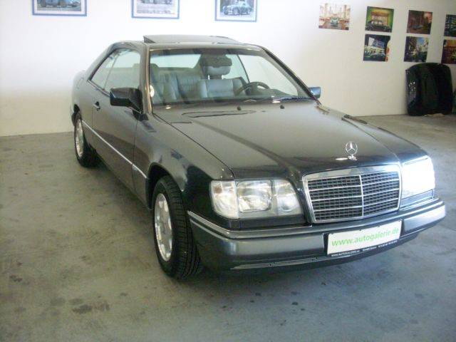 Mercedes-Benz E 320
