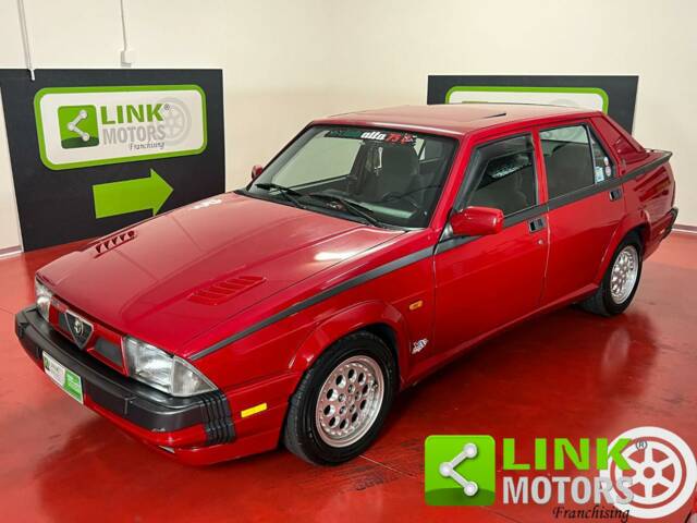 Imagen 1/10 de Alfa Romeo 75 1.8 Turbo America (1989)
