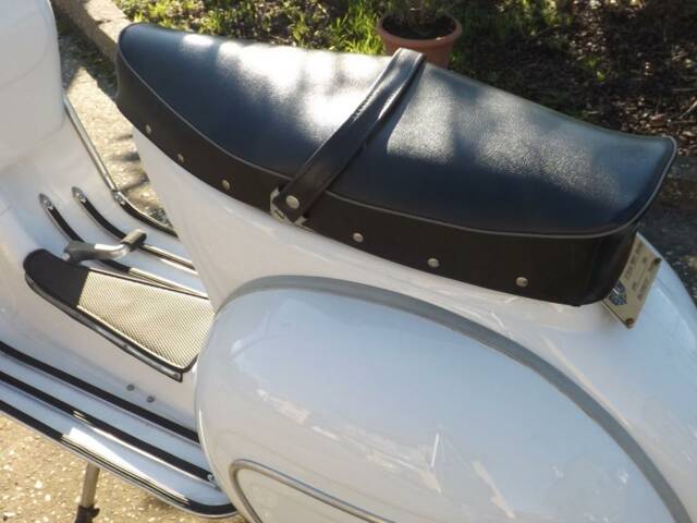 Piaggio Vespa 160 GS