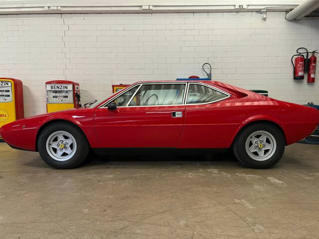 Image 1/17 of Ferrari Dino 308 GT4 (1977)