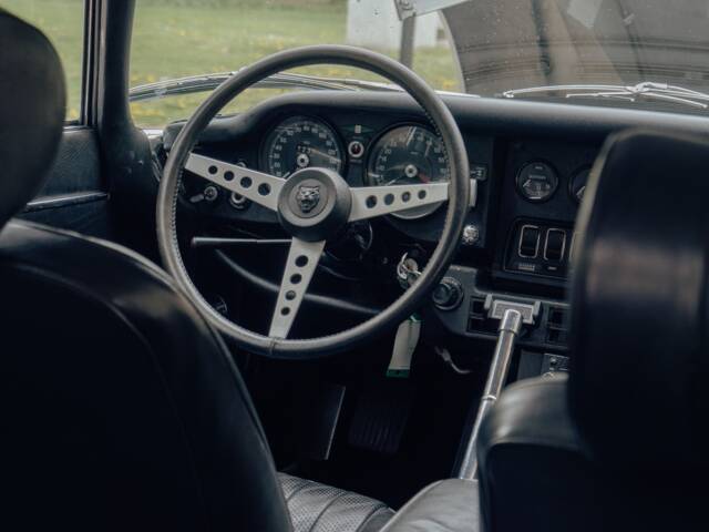 Jaguar E-Type V12 (2+2)