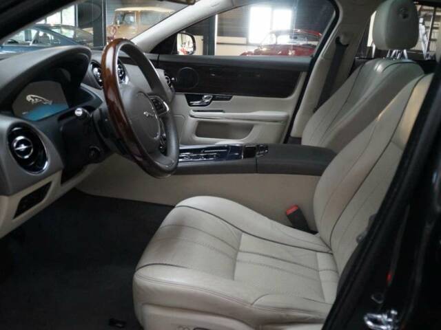 Jaguar XJ 5.0
