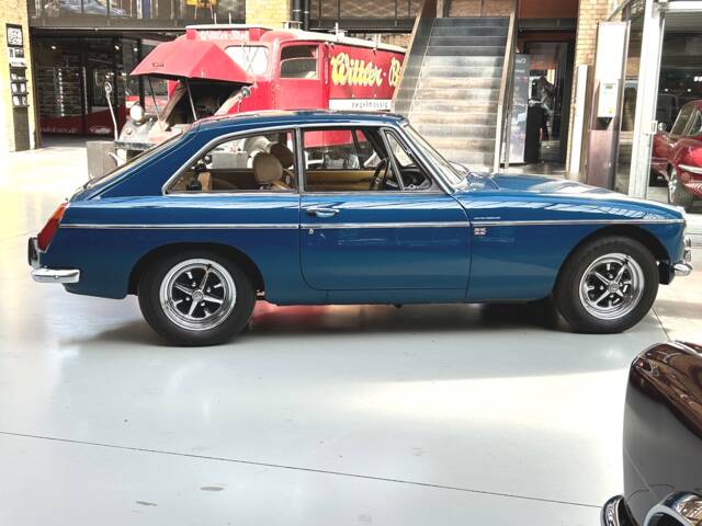 MG MGB GT