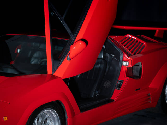 Lamborghini Countach 25th Anniversary