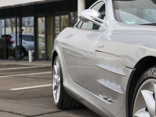 Mercedes-Benz SLR McLaren