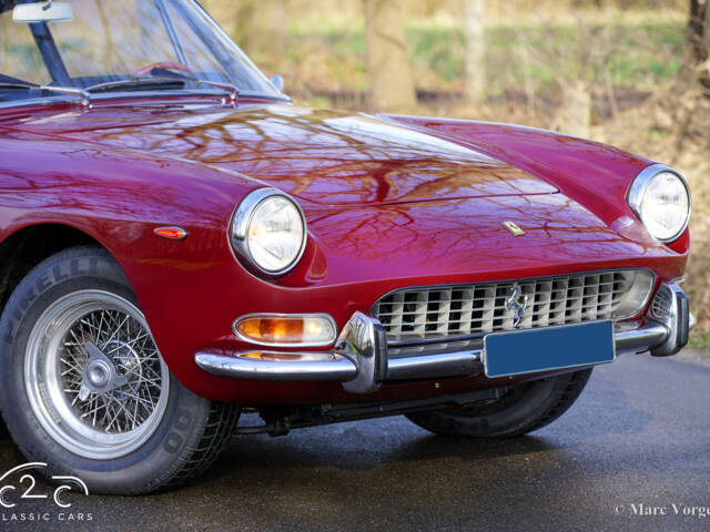 Ferrari 330 GT 2+2